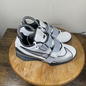 Nike Romaleo 4 SE Weightlifting Shoes Men's 6.5/Women's 8 LIKE NEW